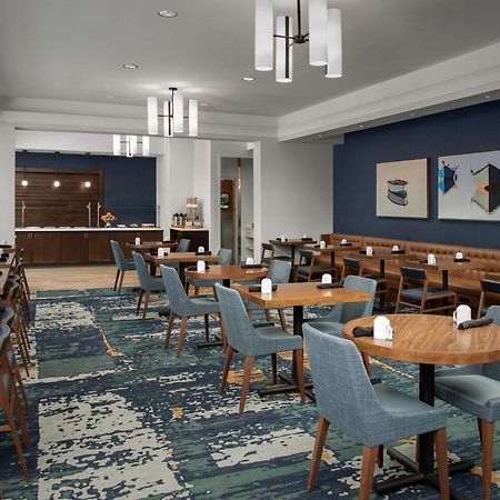 Hilton Garden Inn Portsmouth Downtown Exteriör bild