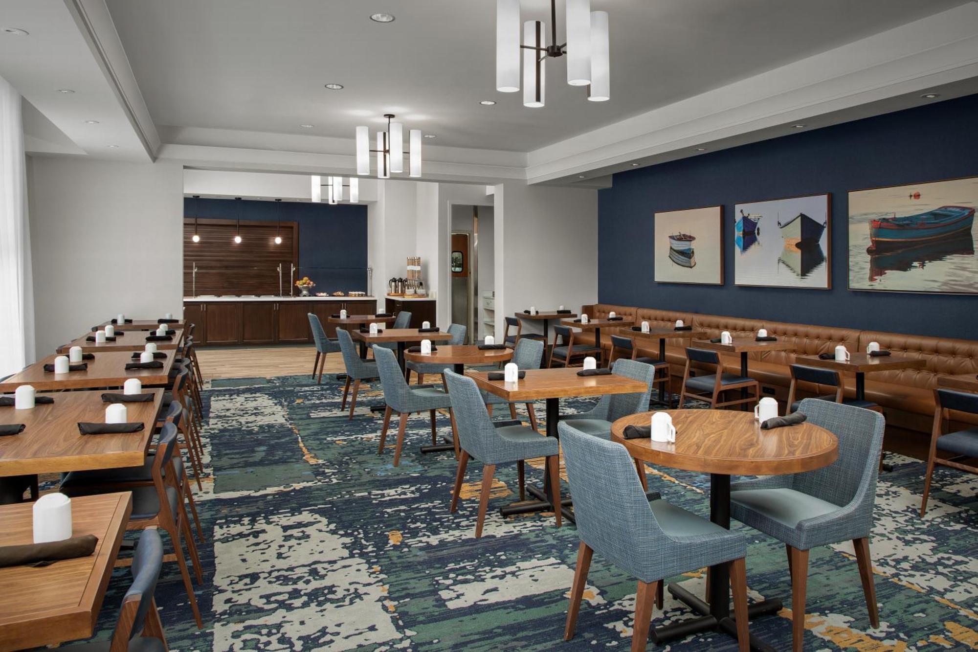 Hilton Garden Inn Portsmouth Downtown Exteriör bild