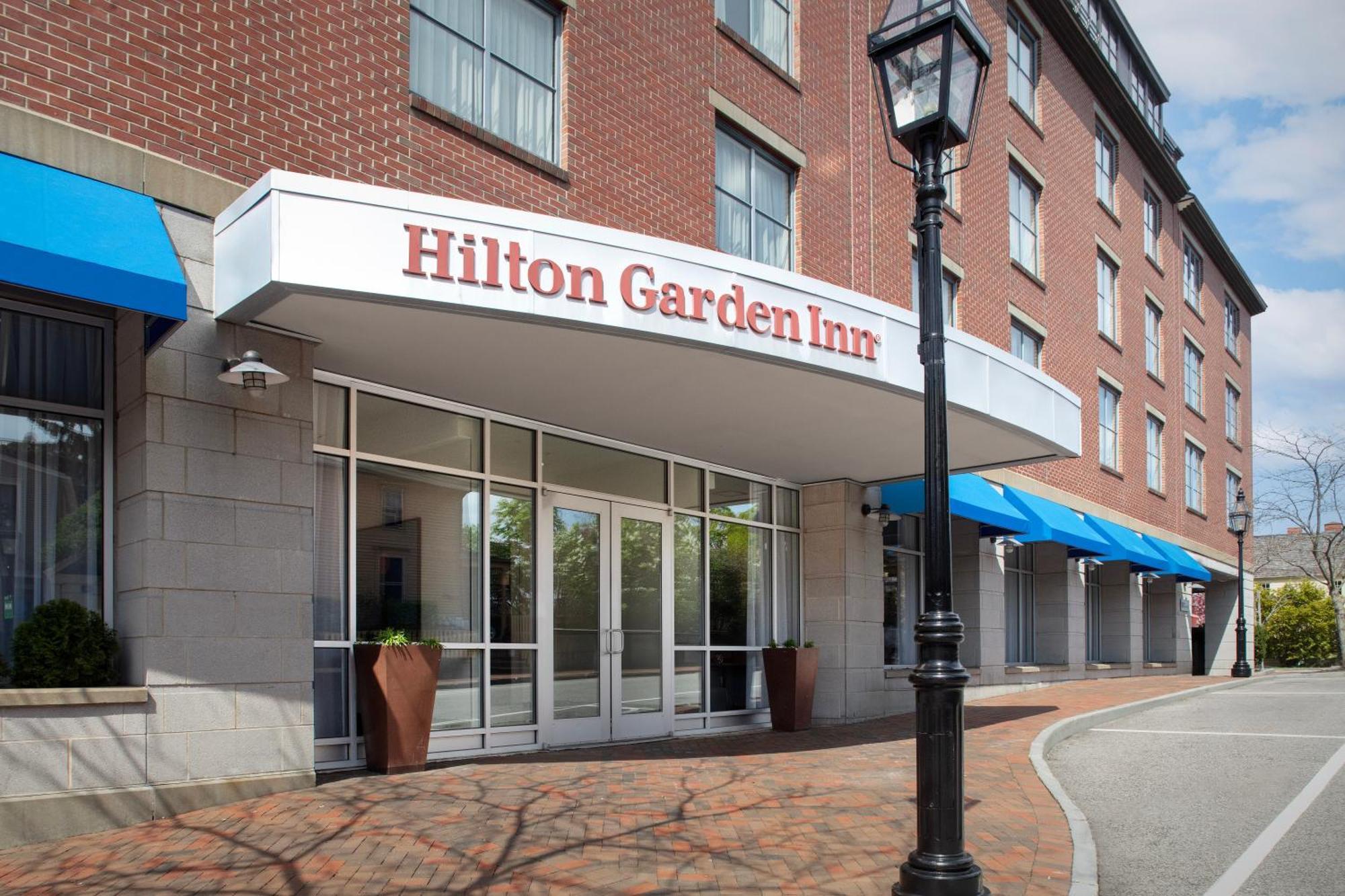 Hilton Garden Inn Portsmouth Downtown Exteriör bild