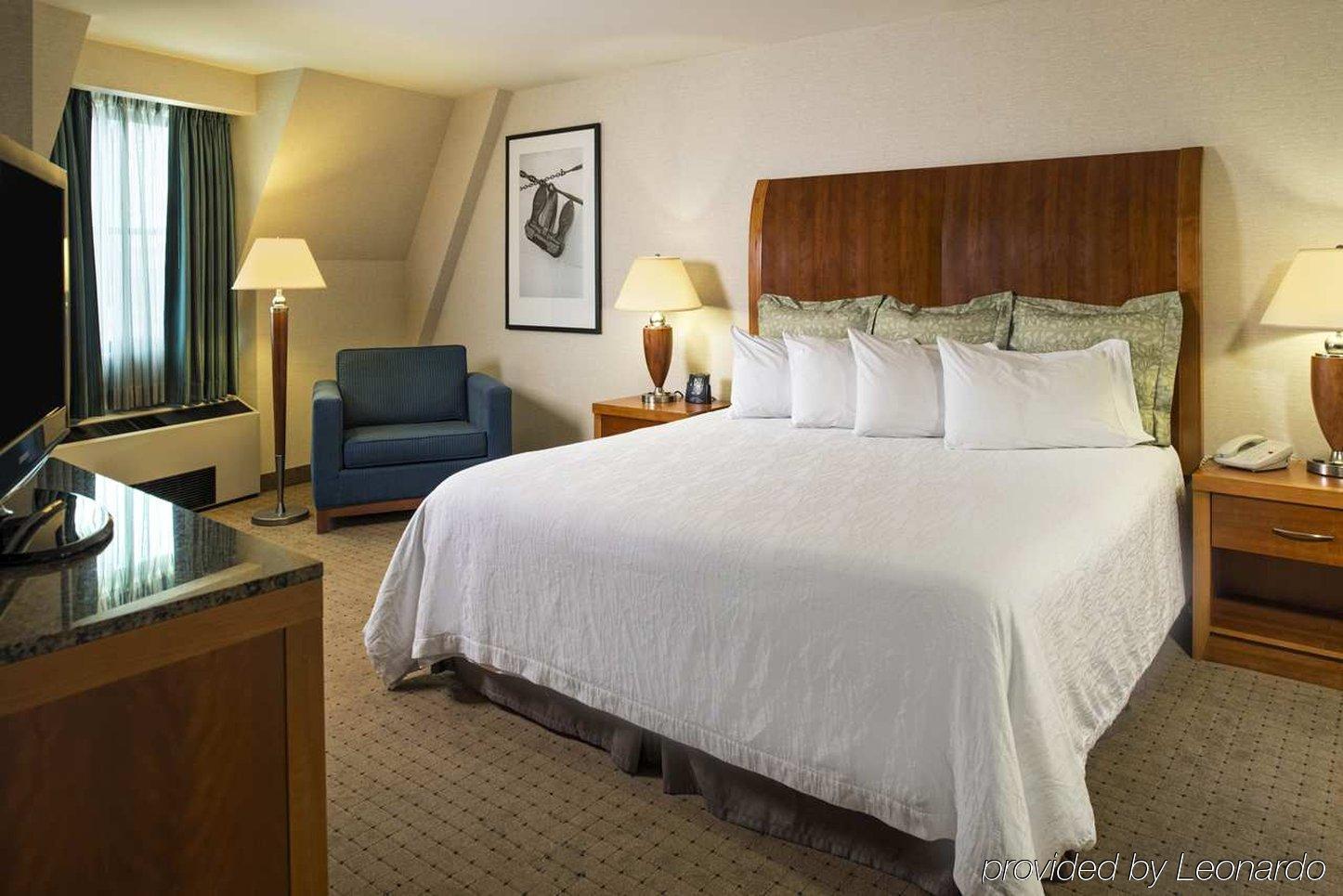 Hilton Garden Inn Portsmouth Downtown Exteriör bild